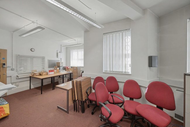 Key House, 106 High Street, Yiewsley, West Drayton, UB7 7BQ 4