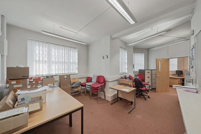 Key House, 106 High Street, Yiewsley, West Drayton, UB7 7BQ 4