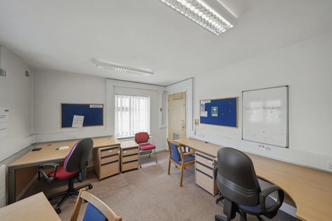 Key House, 106 High Street, Yiewsley, West Drayton, UB7 7BQ 4