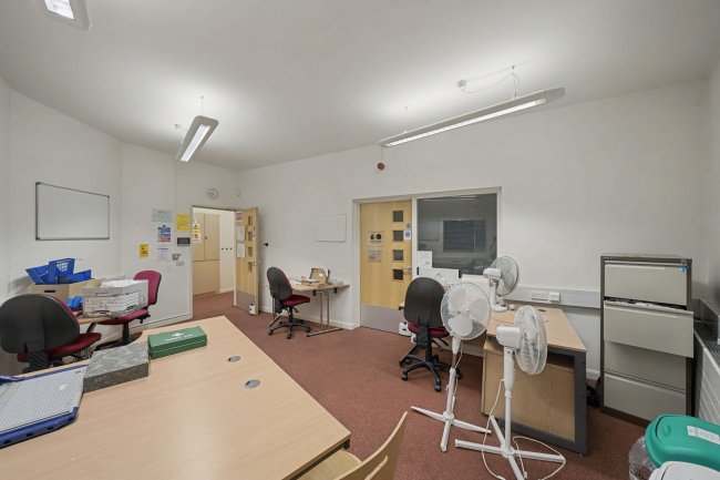 Key House, 106 High Street, Yiewsley, West Drayton, UB7 7BQ 4