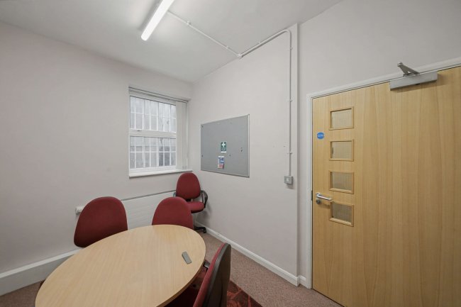 Key House, 106 High Street, Yiewsley, West Drayton, UB7 7BQ 4