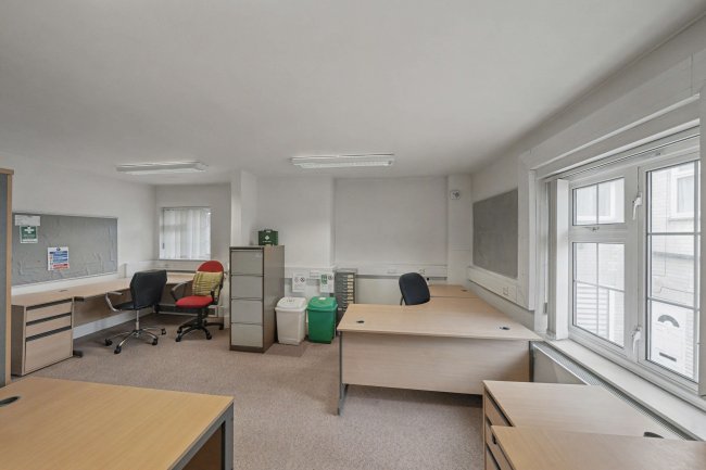 Key House, 106 High Street, Yiewsley, West Drayton, UB7 7BQ 4