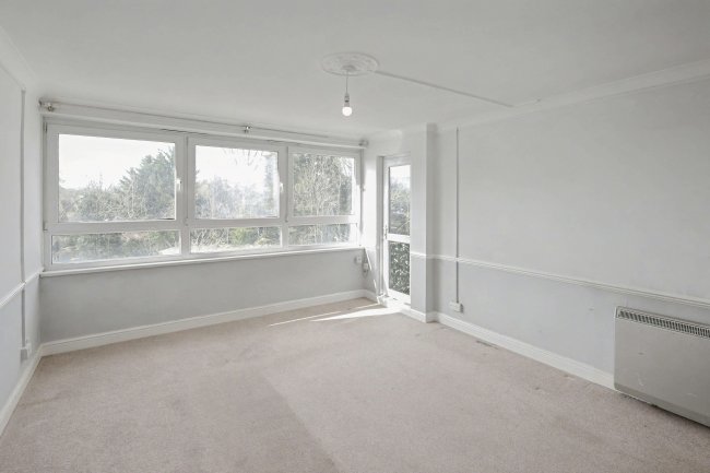 Flat 234, Haynes Park Court, Hornchurch, RM11 2DG 8