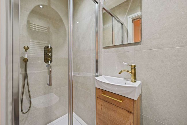 53d Tavistock Road, London, Notting Hill, W11 1AR 1