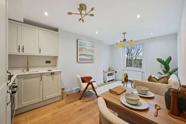 53d Tavistock Road, London, Notting Hill, W11 1AR 1