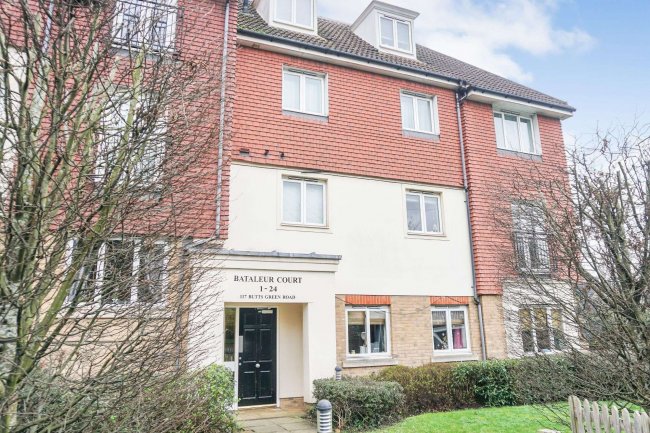 Flat 4 Bataleur Court, Butts Green Road, Hornchurch, RM11 2LT 7