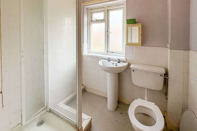 36 St Patricks Road, Yeovil, Somerset, BA21 3EX 8