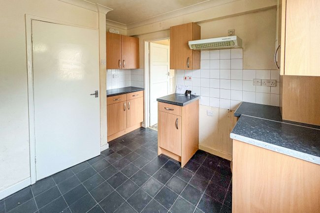 36 St Patricks Road, Yeovil, Somerset, BA21 3EX 8