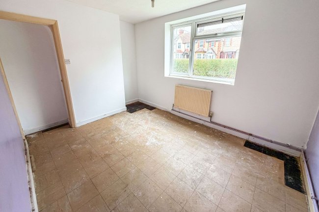 Flat 29 Sheldon Road, Chippenham, Wiltshire, SN14 0BP 2