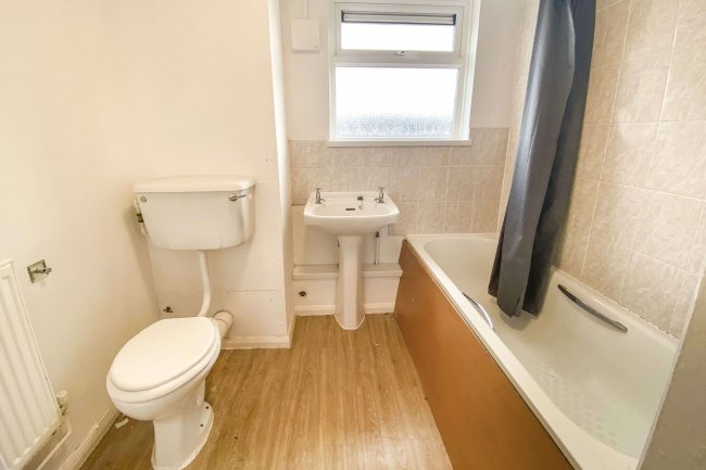 Flat 48, Patchway, Chippenham, SN14 0HZ 4