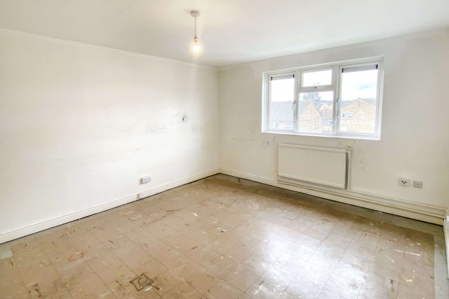 Flat 48, Patchway, Chippenham, SN14 0HZ 4