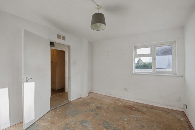 15 Hall Road, Eynesbury, St. Neots, Cambridgeshire, PE19 2SF 7