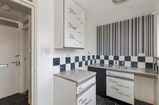 Flat 82, Quartercroft, Pyramid Close, Weston Favell, Northampton, Northamptonshire, NN3 8DP 10