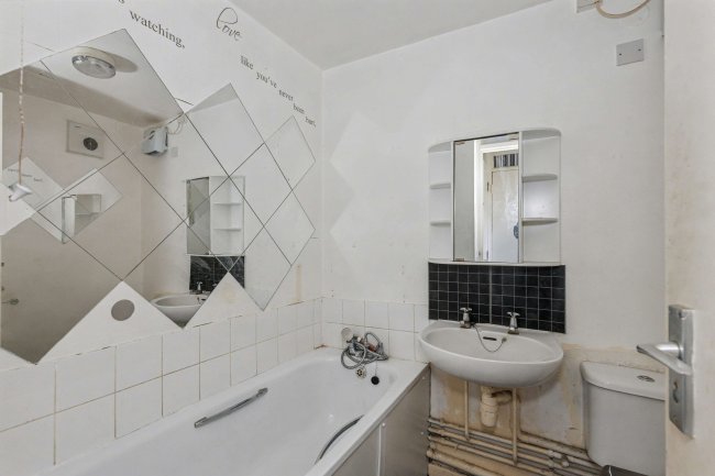 Flat 82, Quartercroft, Pyramid Close, Weston Favell, Northampton, Northamptonshire, NN3 8DP 10