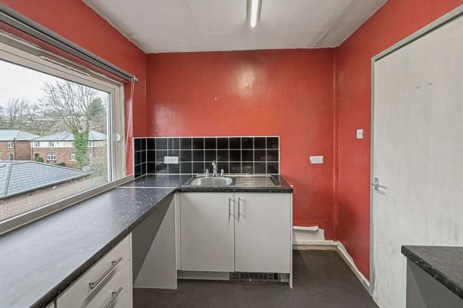 56L Firthcliffe Road, Liversedge, West Yorkshire, WF15 6HF 9