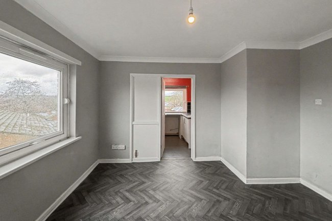 56L Firthcliffe Road, Liversedge, West Yorkshire, WF15 6HF 9