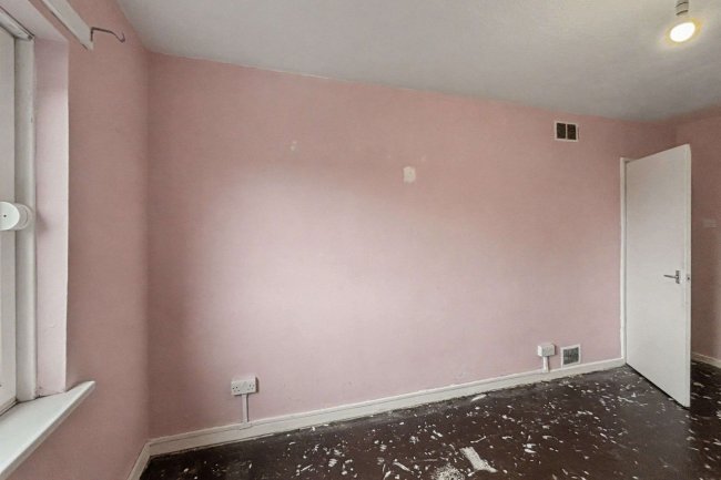 56L Firthcliffe Road, Liversedge, West Yorkshire, WF15 6HF 9