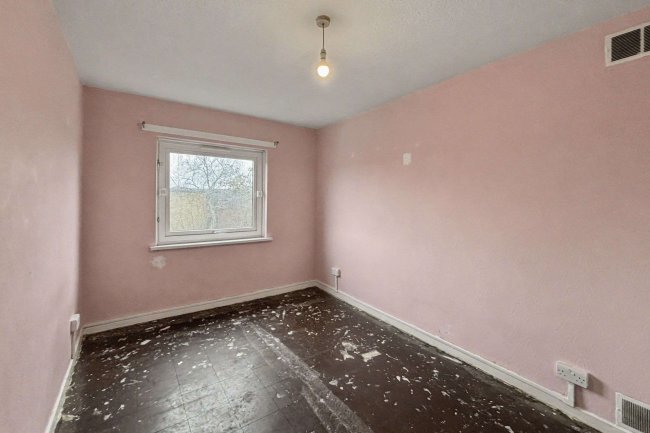 56L Firthcliffe Road, Liversedge, West Yorkshire, WF15 6HF 9