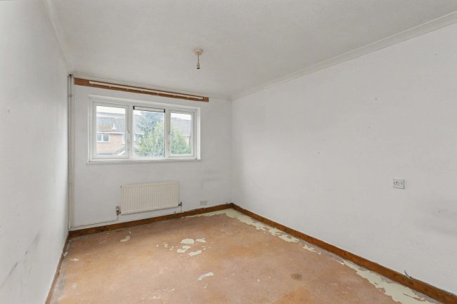 2 The Wharfe, Bedford, Bedfordshire, MK41 7XP 6