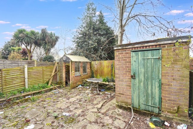 41 Bramley Close, Whitton, Twickenham TW2 7ET 3