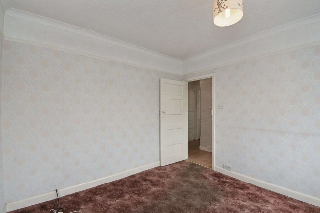 41 Bramley Close, Whitton, Twickenham TW2 7ET 3