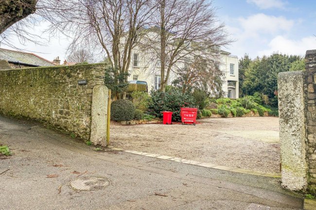 Apartment 1 Alverton Manor Apartments, Alverton Road, Penzance, TR18 4TR 7