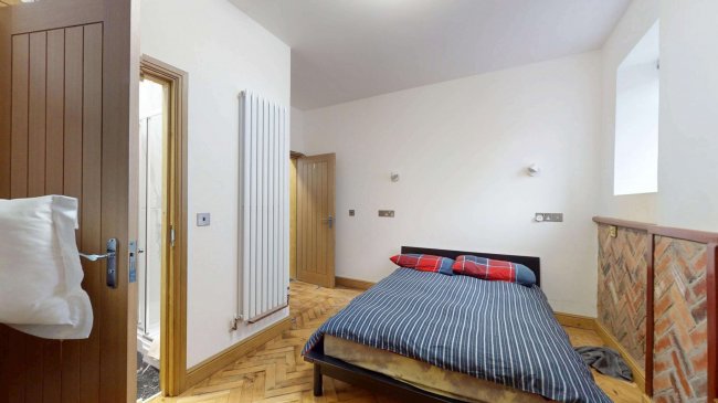 The Burren London Hotel, 174 Church Road, London, NW10 9NH 15