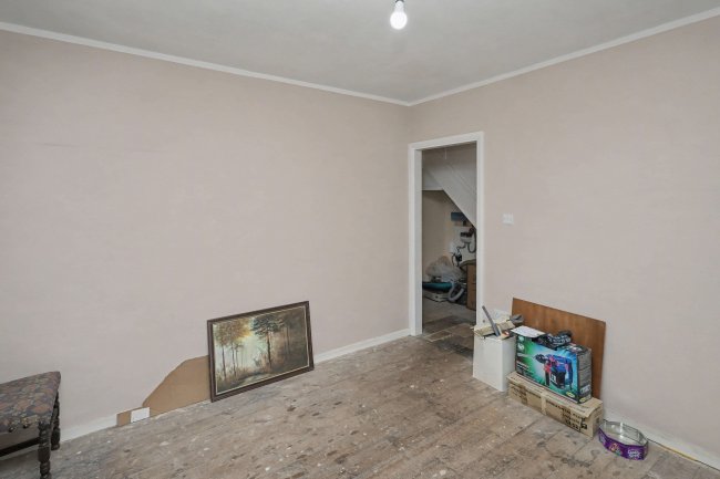 110 Somerset Road, Enfield, EN3 6HU 6