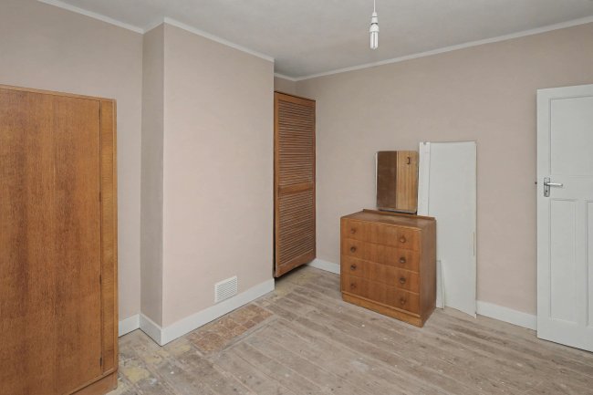 110 Somerset Road, Enfield, EN3 6HU 6