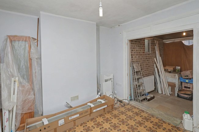 110 Somerset Road, Enfield, EN3 6HU 6