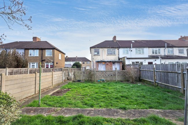 110 Somerset Road, Enfield, EN3 6HU 6