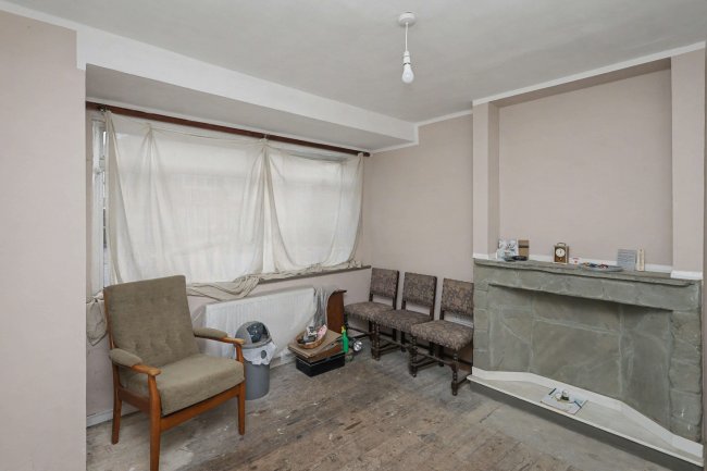110 Somerset Road, Enfield, EN3 6HU 6