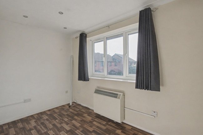 75 Godwin Close, Sewardstone Road, Chingford, London E4 7RQ 5