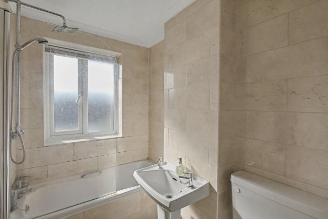 75 Godwin Close, Sewardstone Road, Chingford, London E4 7RQ 5