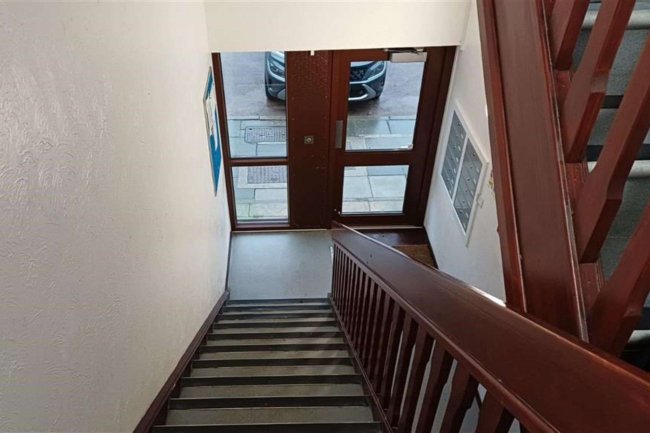 40 Perry Avenue, East Acton, London, W3 6YQ 10