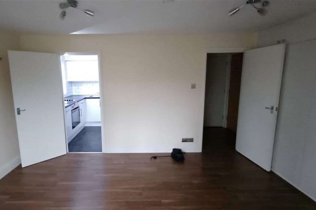 40 Perry Avenue, East Acton, London, W3 6YQ 10