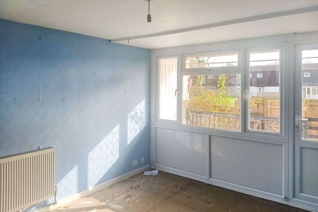 2 Icknield House, River Way, Andover SP10 5HB 9