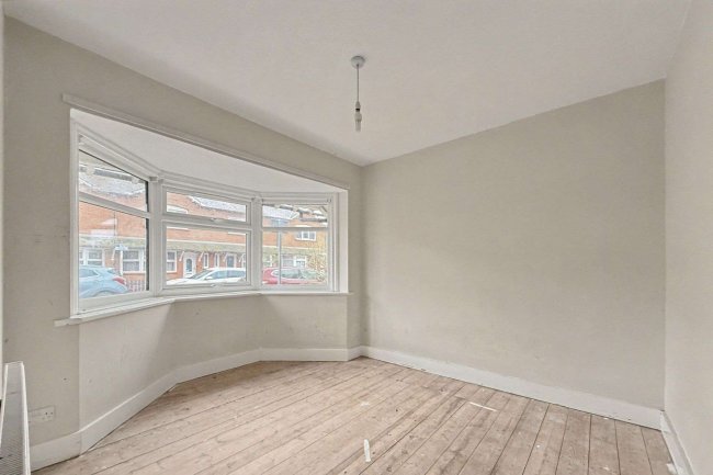 155 Campbell Road, Eastleigh, Southampton, SO50 5AB 7