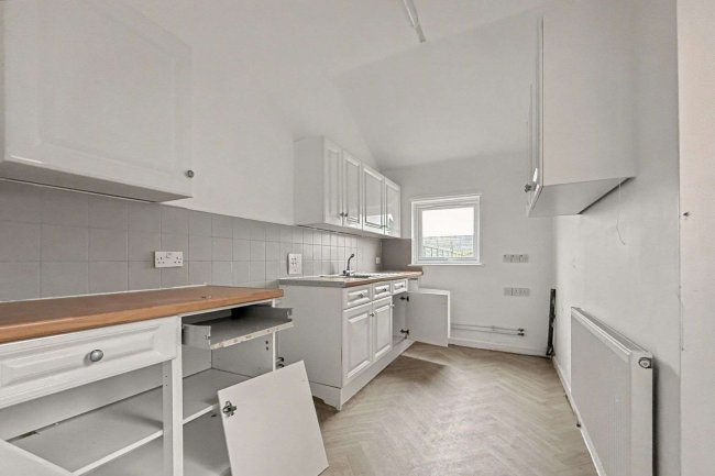 155 Campbell Road, Eastleigh, Southampton, SO50 5AB 7
