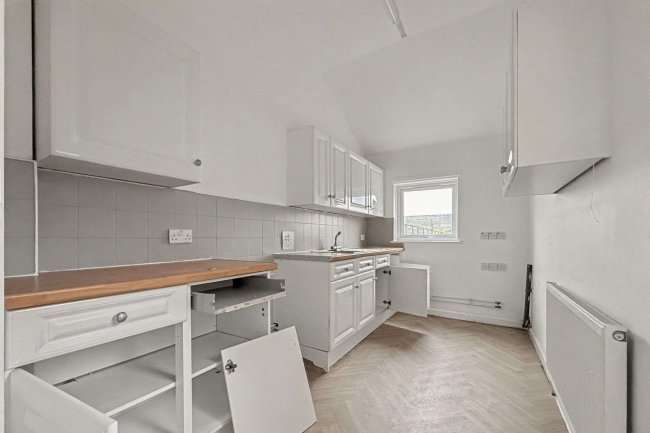 155 Campbell Road, Eastleigh, Southampton, SO50 5AB 7