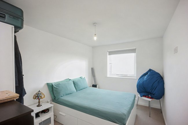 Apartment 328, Spinner House, 1A Elmira Way, Salford, M5 3LH 2