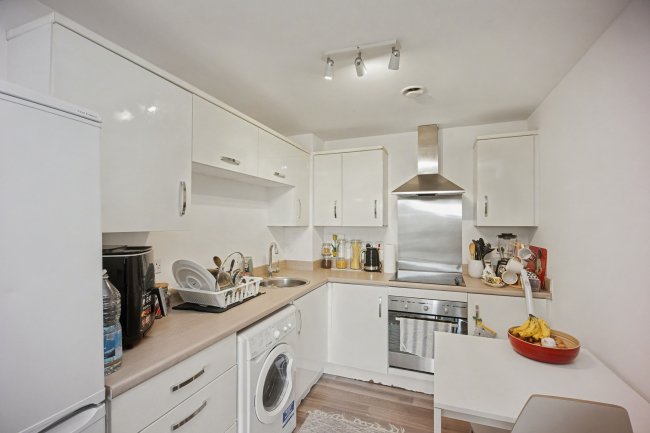 Apartment 328, Spinner House, 1A Elmira Way, Salford, M5 3LH 2