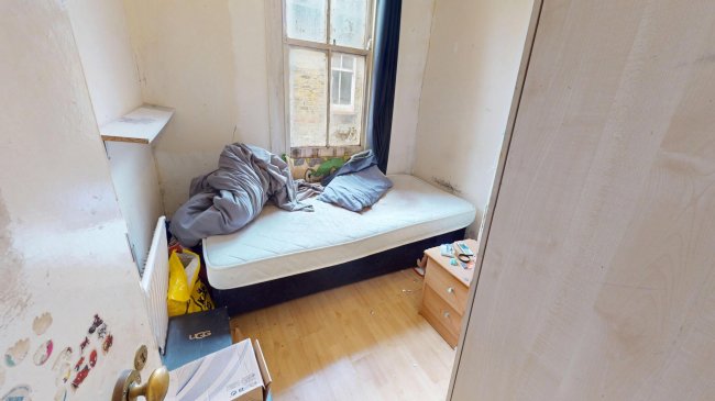 43 Dinsmore Road, Balham, London, SW12 9PT 10