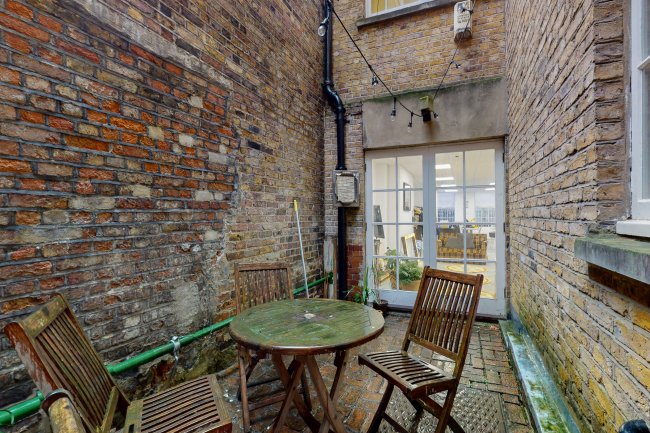 9 John Street, Clerkenwell, London WC1N 2ES 8