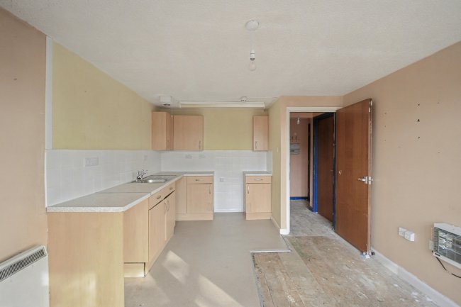 Flats 1-5, 15 Scarborough Avenue, Skegness PE25 2SZ 10