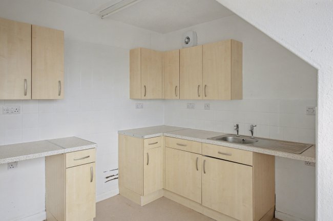 Flats 1-5, 15 Scarborough Avenue, Skegness PE25 2SZ 10