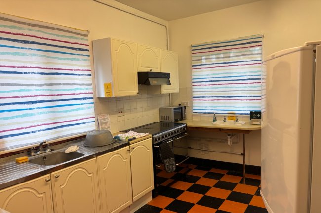 The Brambles Cottage and Campsite, Penman’s Hill, Chipperfield, Kings Langley, WD4 9DJ 6