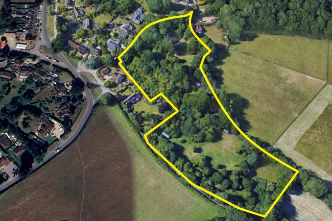 The Brambles Cottage and Campsite, Penman’s Hill, Chipperfield, Kings Langley, WD4 9DJ 6