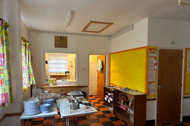 The Brambles Cottage and Campsite, Penman’s Hill, Chipperfield, Kings Langley, WD4 9DJ 6