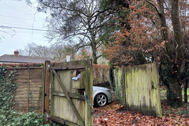 The Brambles Cottage and Campsite, Penman’s Hill, Chipperfield, Kings Langley, WD4 9DJ 6